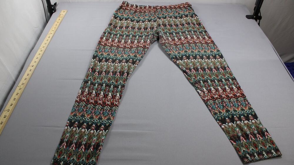 Cato Geometric Tribal Print Stretch Leggings Womens Size 14/16W Multicolor Plus